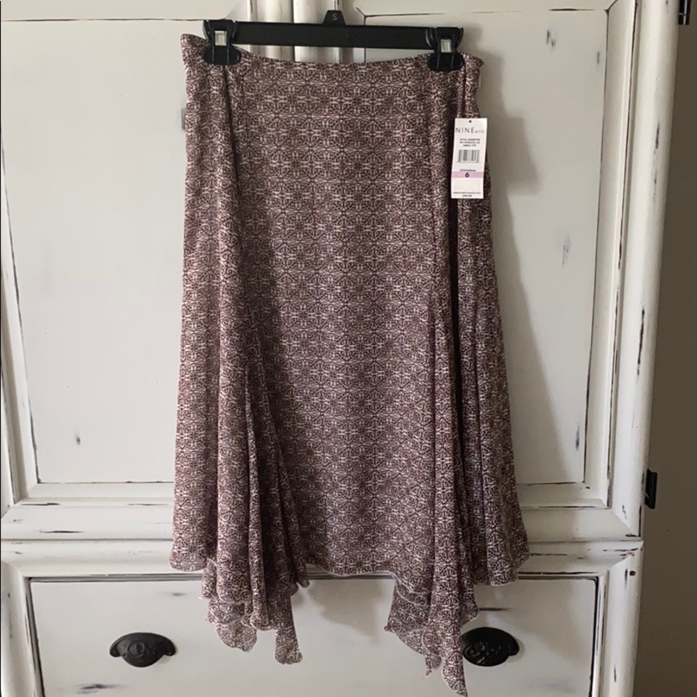 NWT NINE & Co Asymmetrical Hem Skirt Sz 6